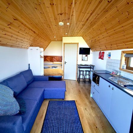 فندق بانففي  Gowanview Glamping المظهر الخارجي الصورة