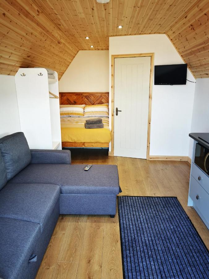 فندق بانففي  Gowanview Glamping المظهر الخارجي الصورة