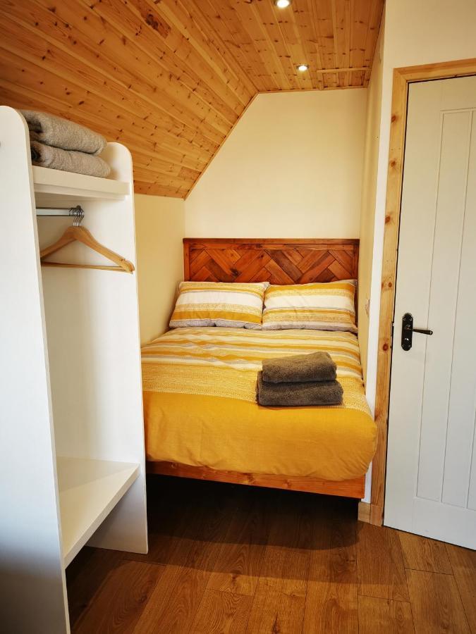 فندق بانففي  Gowanview Glamping المظهر الخارجي الصورة